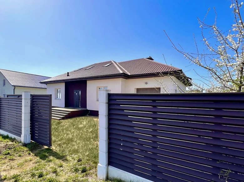 Casa 230 m² Anopal, Belarús