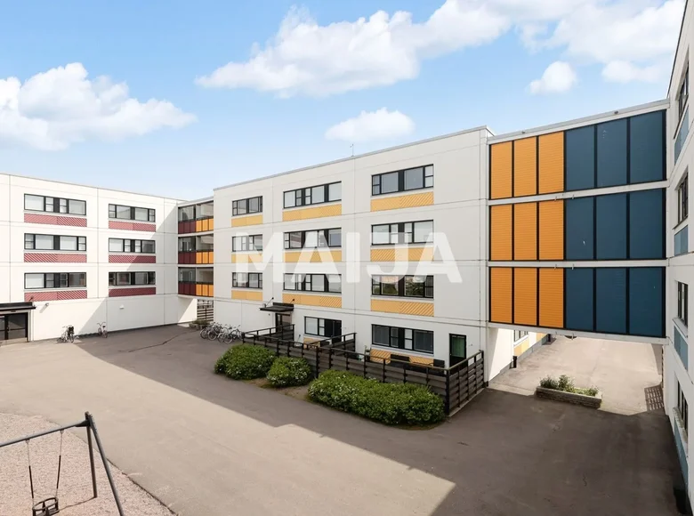 2 bedroom apartment 66 m² Helsinki sub-region, Finland