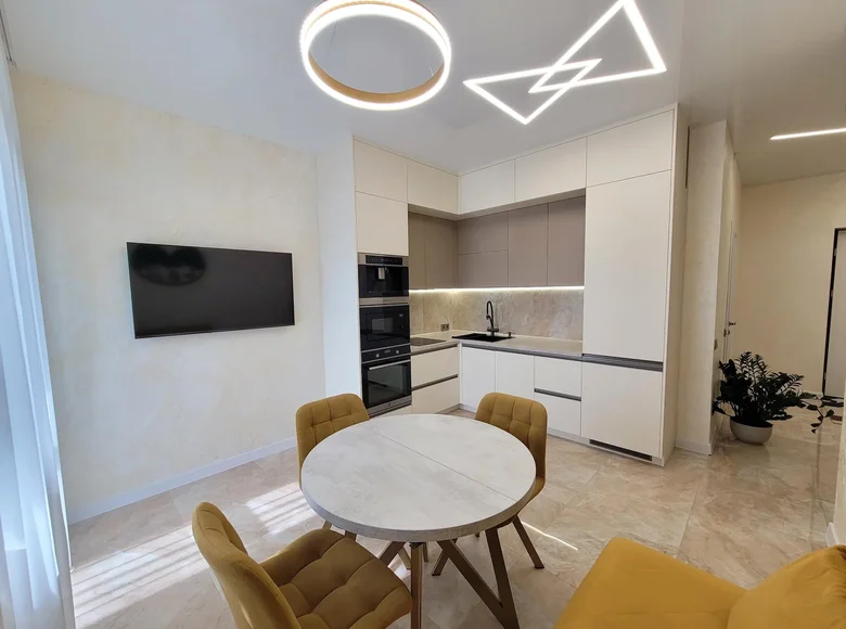 Mieszkanie 3 pokoi 65 m² Mińsk, Białoruś