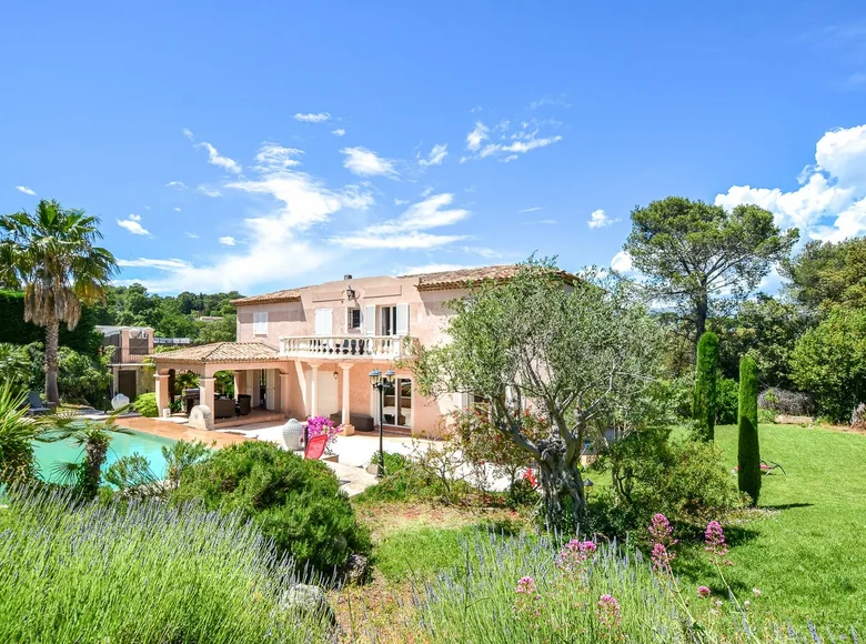 Villa de 4 dormitorios 300 m² Biot, Francia