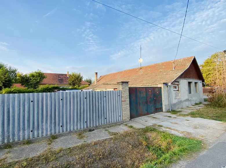 Dom 3 pokoi 85 m² Cegled, Węgry