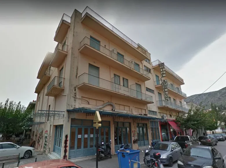 Hotel 1 260 m² in Vinian, Greece