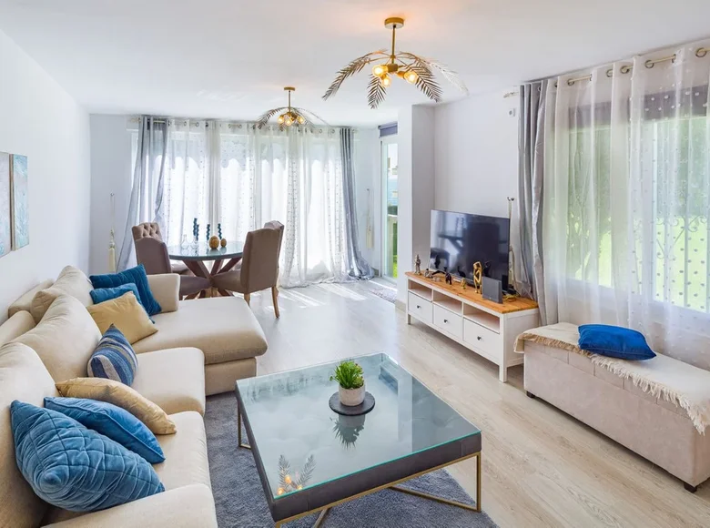 Mieszkanie 1 pokój 73 m² Marbella, Hiszpania