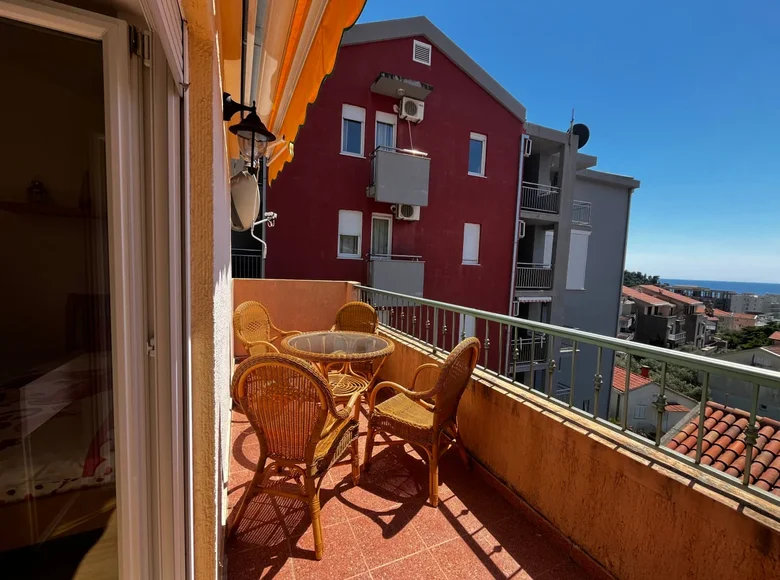 Apartamento 3 habitaciones 57 m² Petrovac, Montenegro