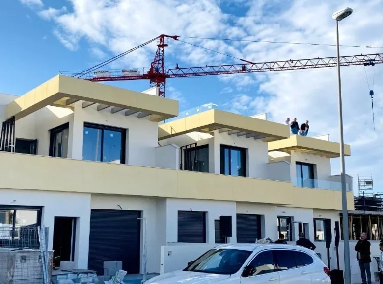 Szeregowiec 3 pokoi 110 m² Izhevsk, Rosja
