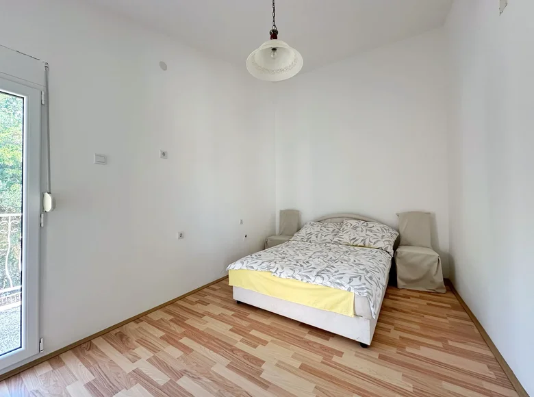 Mieszkanie 4 pokoi  Dobra Woda, Czarnogóra