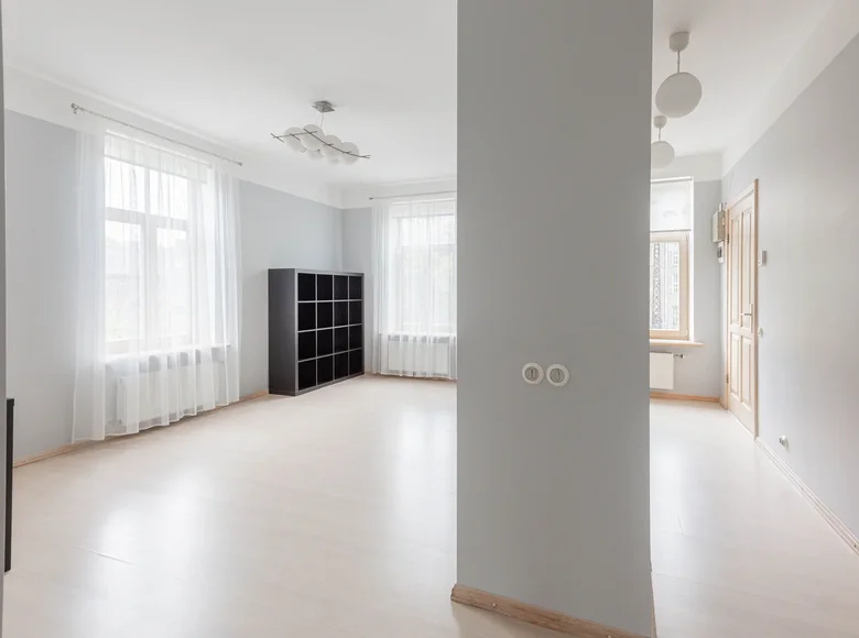 Mieszkanie 2 pokoi 55 m² Ryga, Łotwa