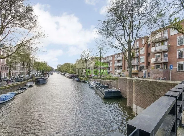 Mieszkanie 4 pokoi 85 m² Amsterdam, Holandia