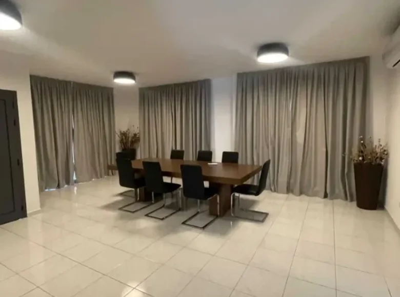 5 bedroom house  in Demos Agiou Athanasiou, Cyprus