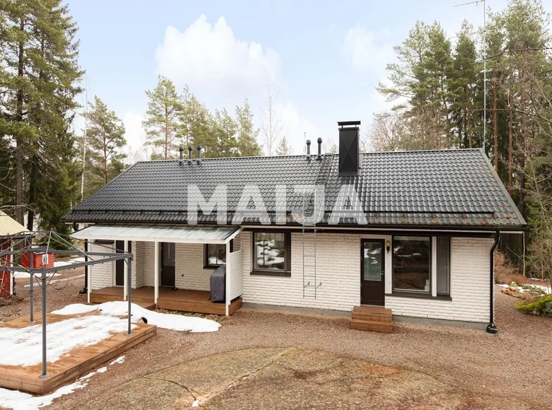 3 bedroom house 105 m² Pyhtaeae, Finland