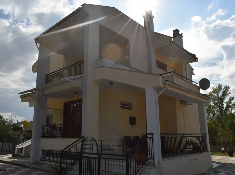 Dom wolnostojący 8 pokojów 250 m² Gmina Thermi, Grecja