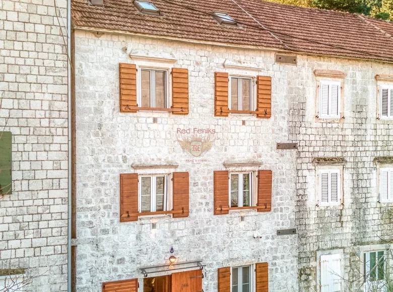 4 bedroom house 152 m² Kotor, Montenegro