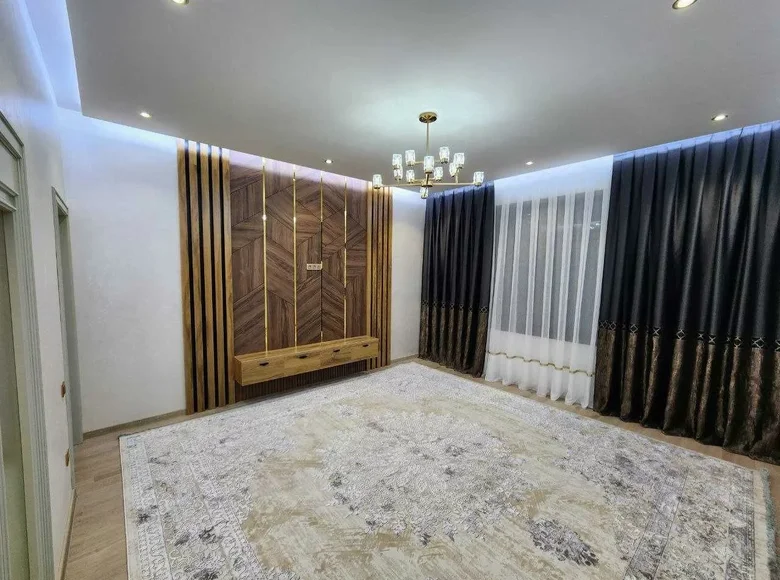 Kvartira 3 xonalar 96 m² Samarqandda