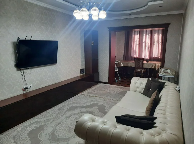 Kvartira 3 xonalar 70 m² Toshkentda