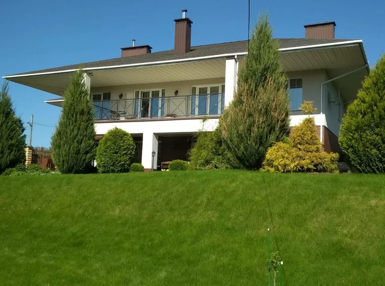 Haus 237 m² Tarasava, Belarus