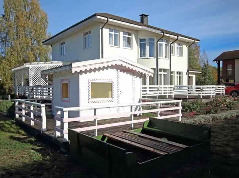 8 room house 300 m² Jelgava, Latvia