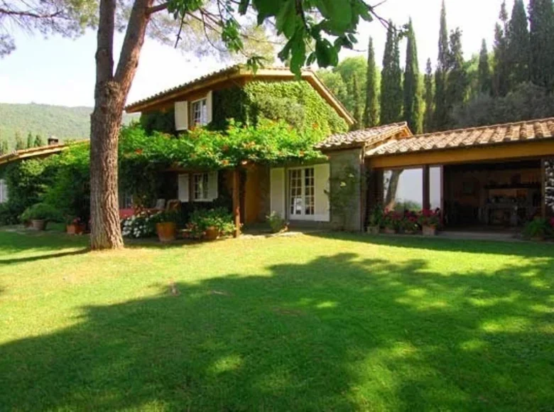 Villa 10 Zimmer 350 m² Cortona, Italien