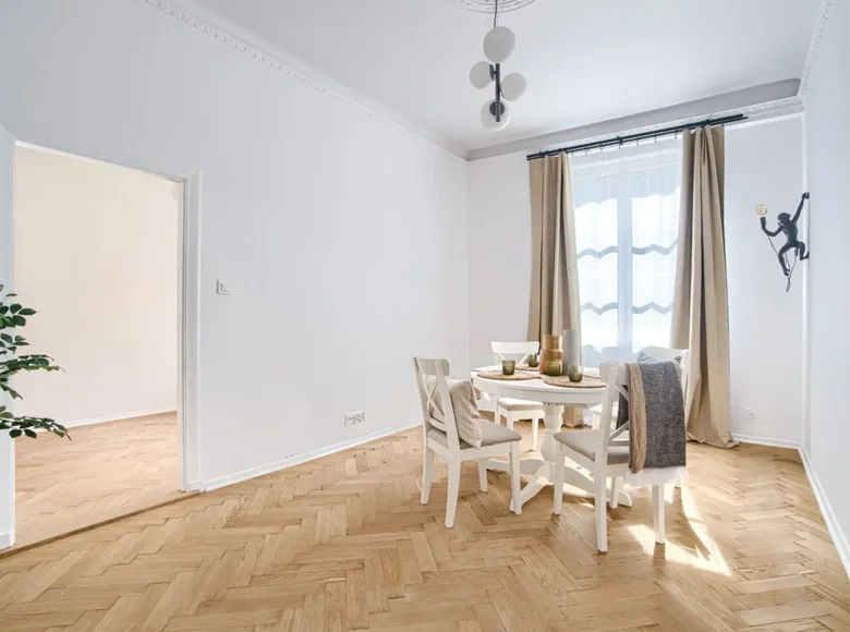 Mieszkanie 2 pokoi 53 m² Warszawa, Polska