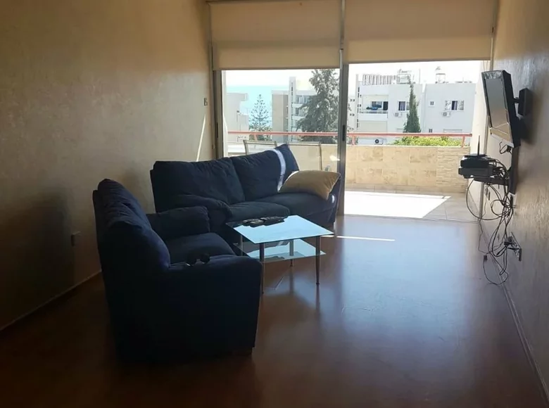 Mieszkanie 2 pokoi 80 m² Społeczność St. Tychon, Cyprus