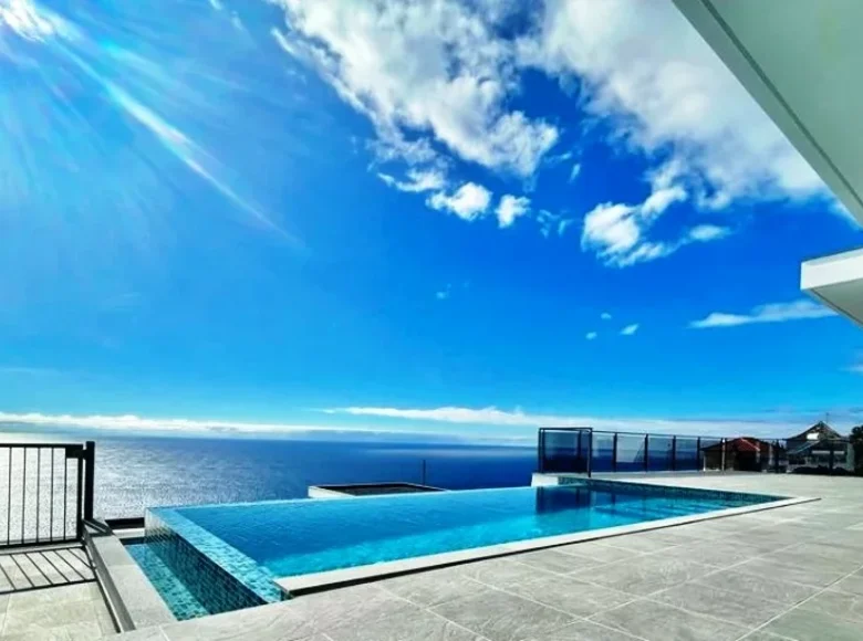 Villa de tres dormitorios 294 m² Calheta, Portugal