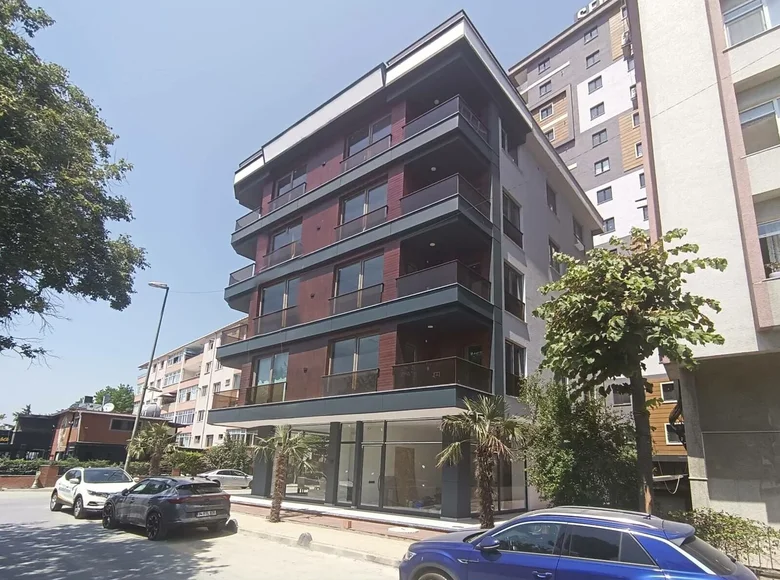 Shop 110 m² in Marmara Region, Turkey