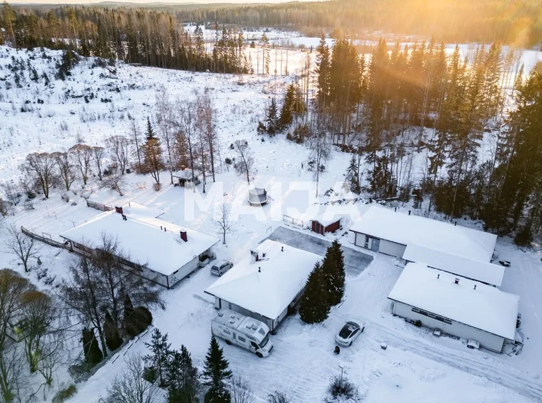 Manufacture 531 m² in Yloejaervi, Finland