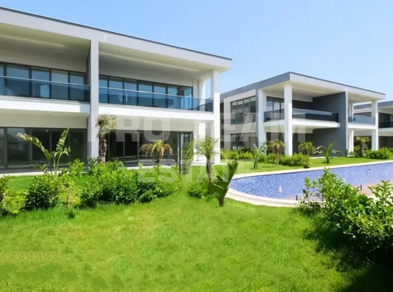 5-Zimmer-Villa 400 m² Aksu, Türkei