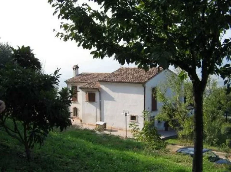 8 room house 160 m² Campofilone, Italy