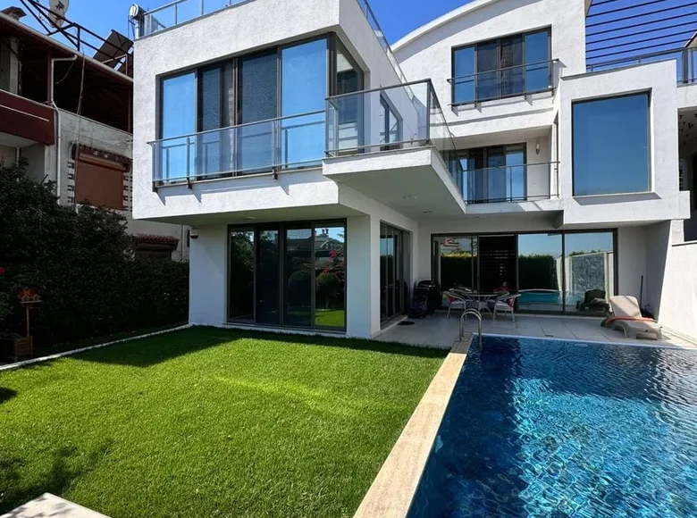 4-Schlafzimmer-Villa 218 m² Serik, Türkei