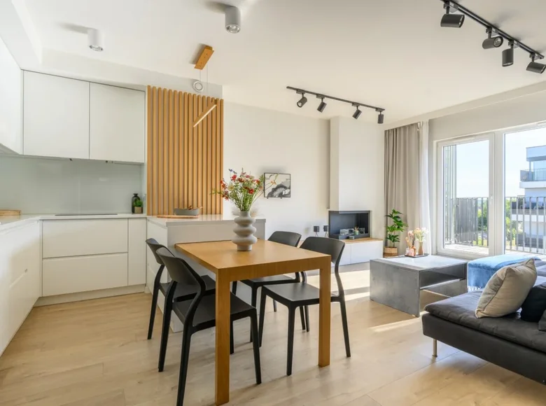 Wohnung 3 zimmer 76 m² Warschau, Polen