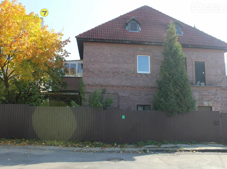 House 569 m² Minsk, Belarus