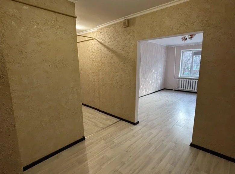 2 room apartment 55 m² Baranavichy, Belarus