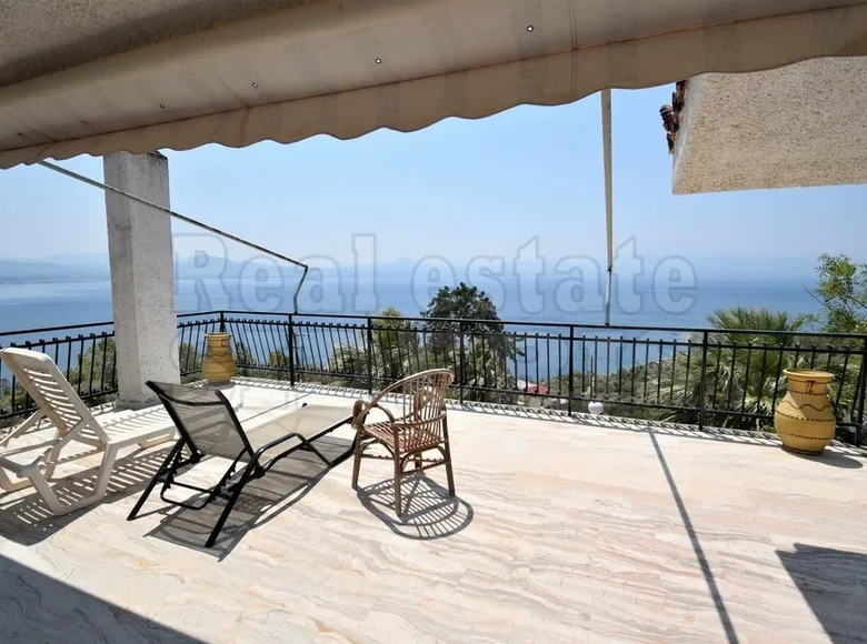 6 bedroom villa  Loutraki, Greece