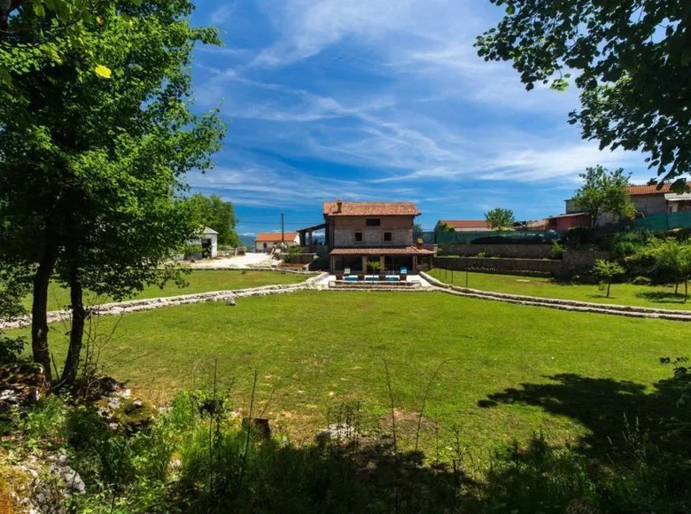 Villa de 7 dormitorios 564 m² Veprinac, Croacia