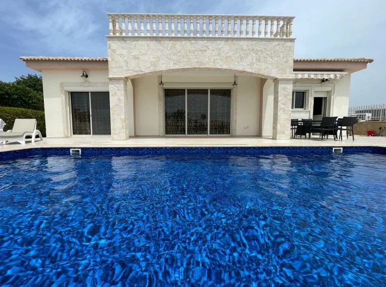 Dom 3 pokoi 200 m² Pafos, Cypr