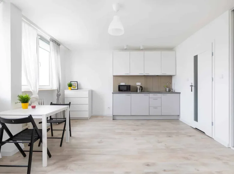 1 room studio apartment 25 m² in Warsaw, Poland
