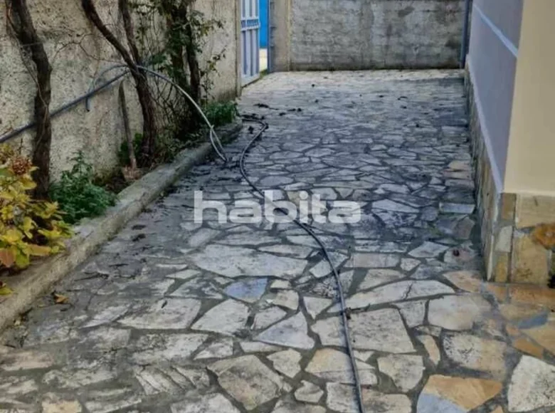 2 bedroom house 92 m² Vlora, Albania