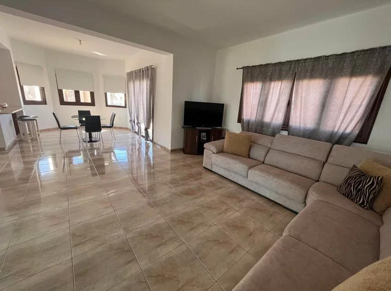 Casa 4 habitaciones 250 m² Frenaros, Chipre