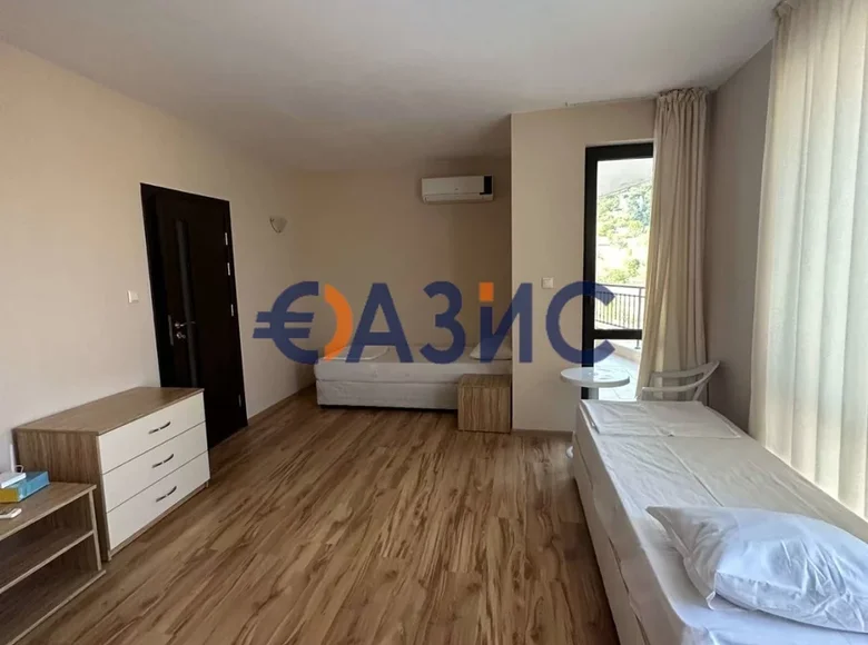 2 bedroom apartment 68 m² Sveti Vlas, Bulgaria