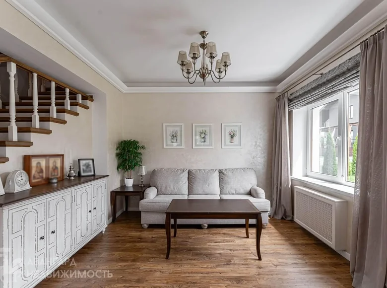Коттедж 315 м² Острошицкогородокский сельский Совет, Беларусь