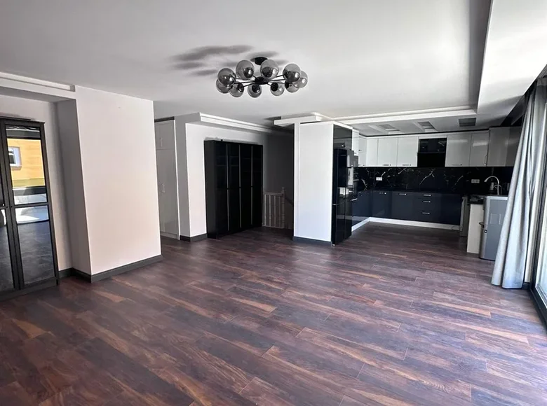 Mieszkanie 3 pokoi  Mahmutlar, Turcja