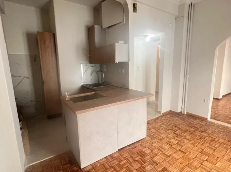 Mieszkanie 3 pokoi 42 m² Ateny, Grecja