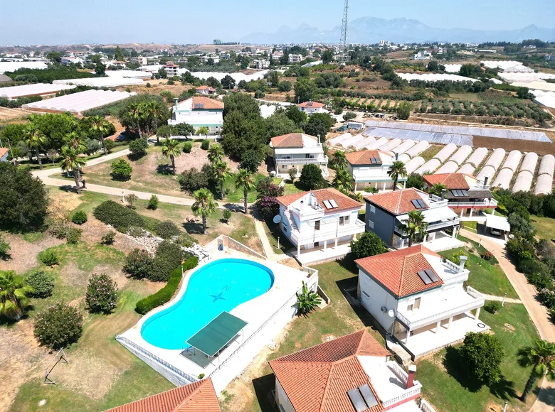 4 bedroom Villa 235 m² Serik, Turkey