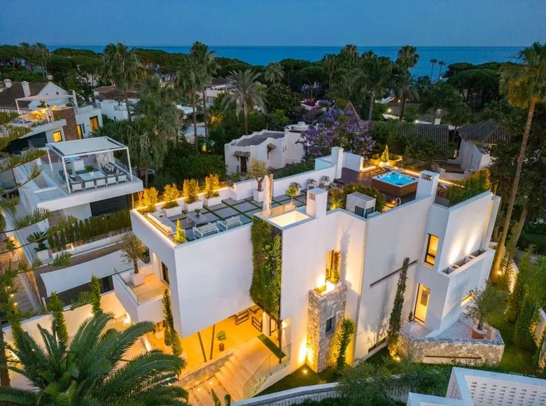 villa de 5 dormitorios 470 m² Marbella, España