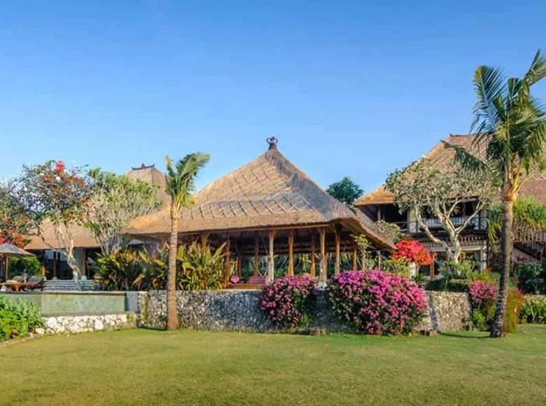 5-Schlafzimmer-Villa 1 407 m² Pecatu, Indonesien