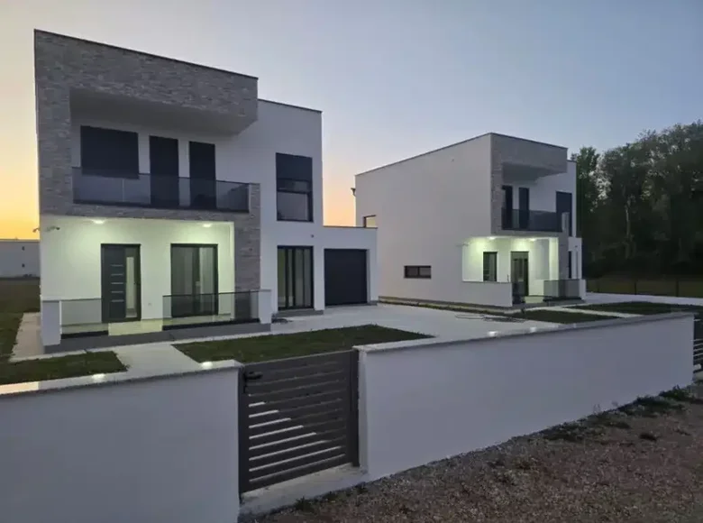 Dom 4 pokoi 185 m² Czarnogóra, Czarnogóra