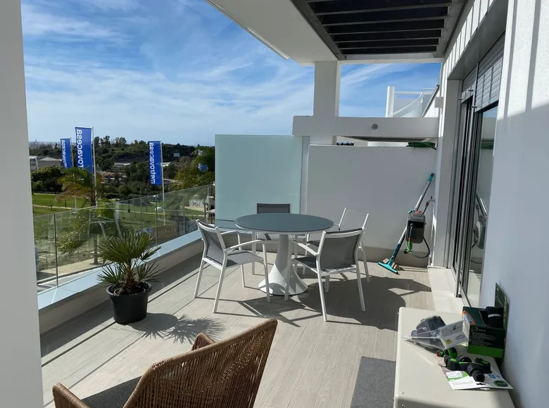 2 bedroom apartment 94 m² Estepona, Spain