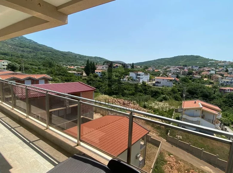 Apartamento 2 habitaciones 70 m² Dobra Voda, Montenegro