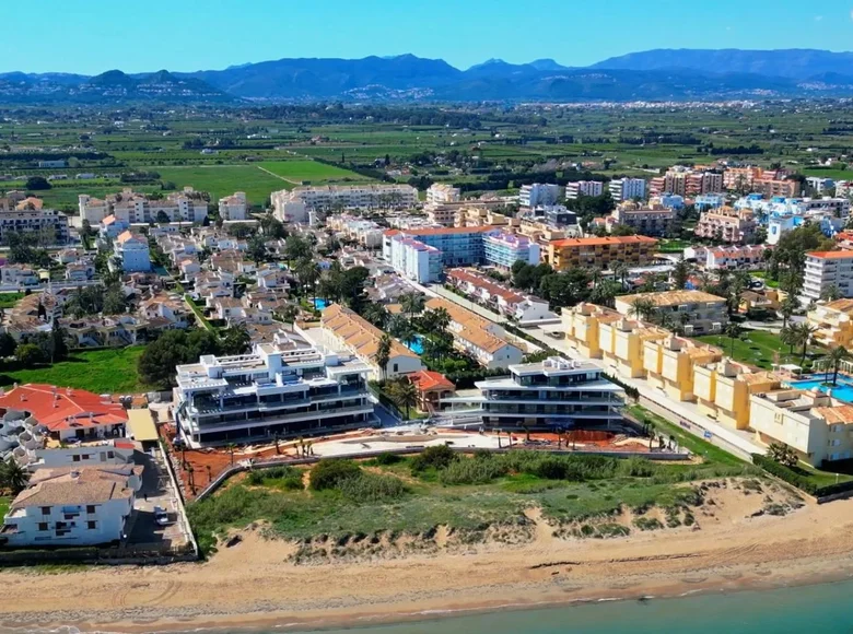 Mieszkanie 2 pokoi 84 m² Denia, Hiszpania