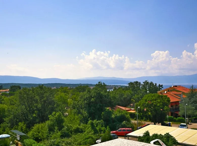 Hotel 456 m² in Malinska, Croatia